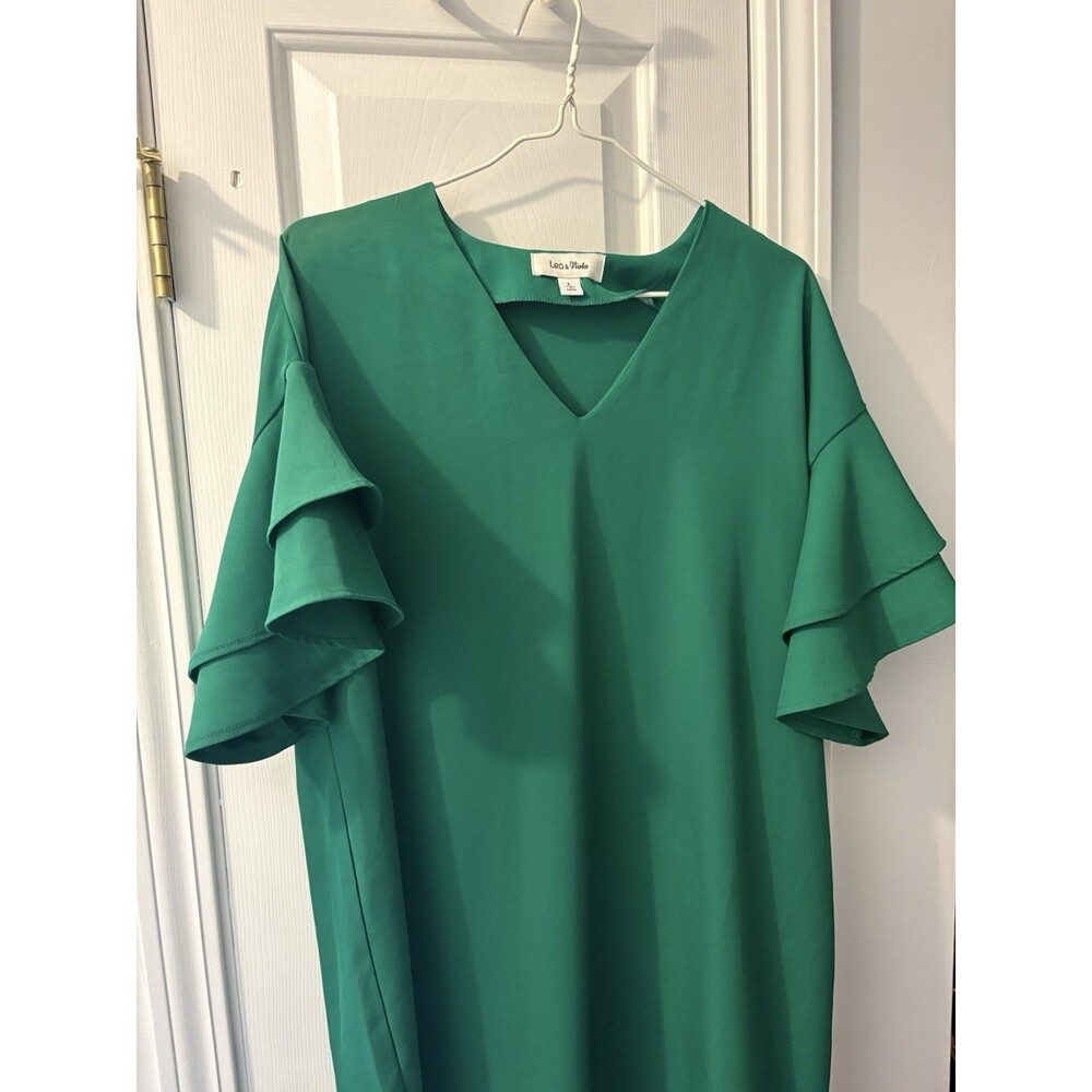 Lea & Viola Ladies Dress Size Large Green Ruffle Sleeve Knee Length V Neck Sk1